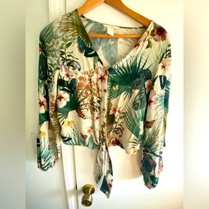 H & M Floral Button Tie Blouse Size 4
